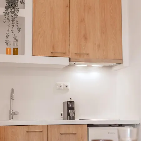 Niriis Mountain View Kymo Apartment