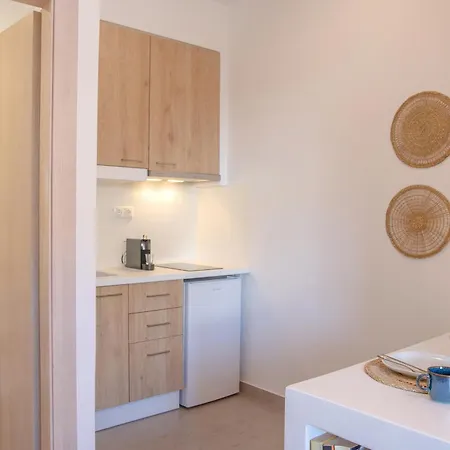 Apartment Niriis Mountain View Kymo